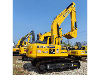 Escavadora de rastos KOMATSU PC200-8