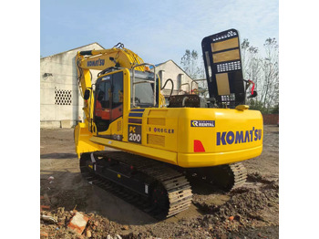 Escavadora de rastos KOMATSU PC200