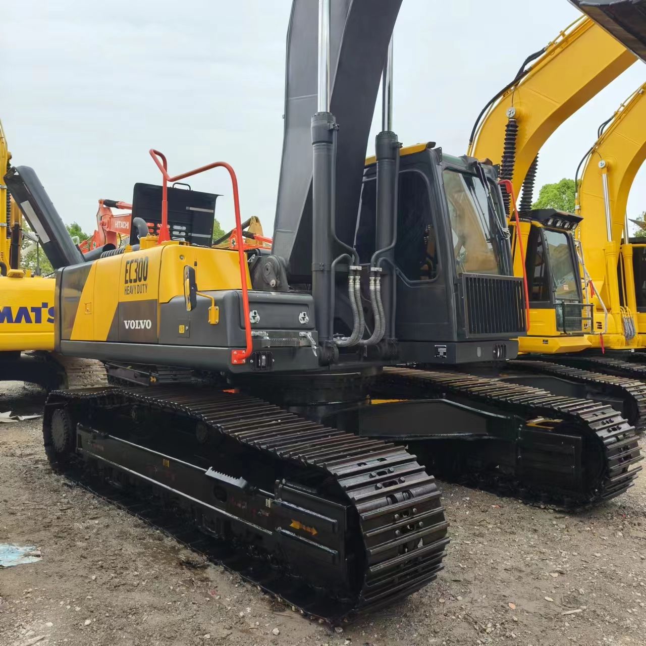 Escavadora de rastos VOLVO EC300: foto 5