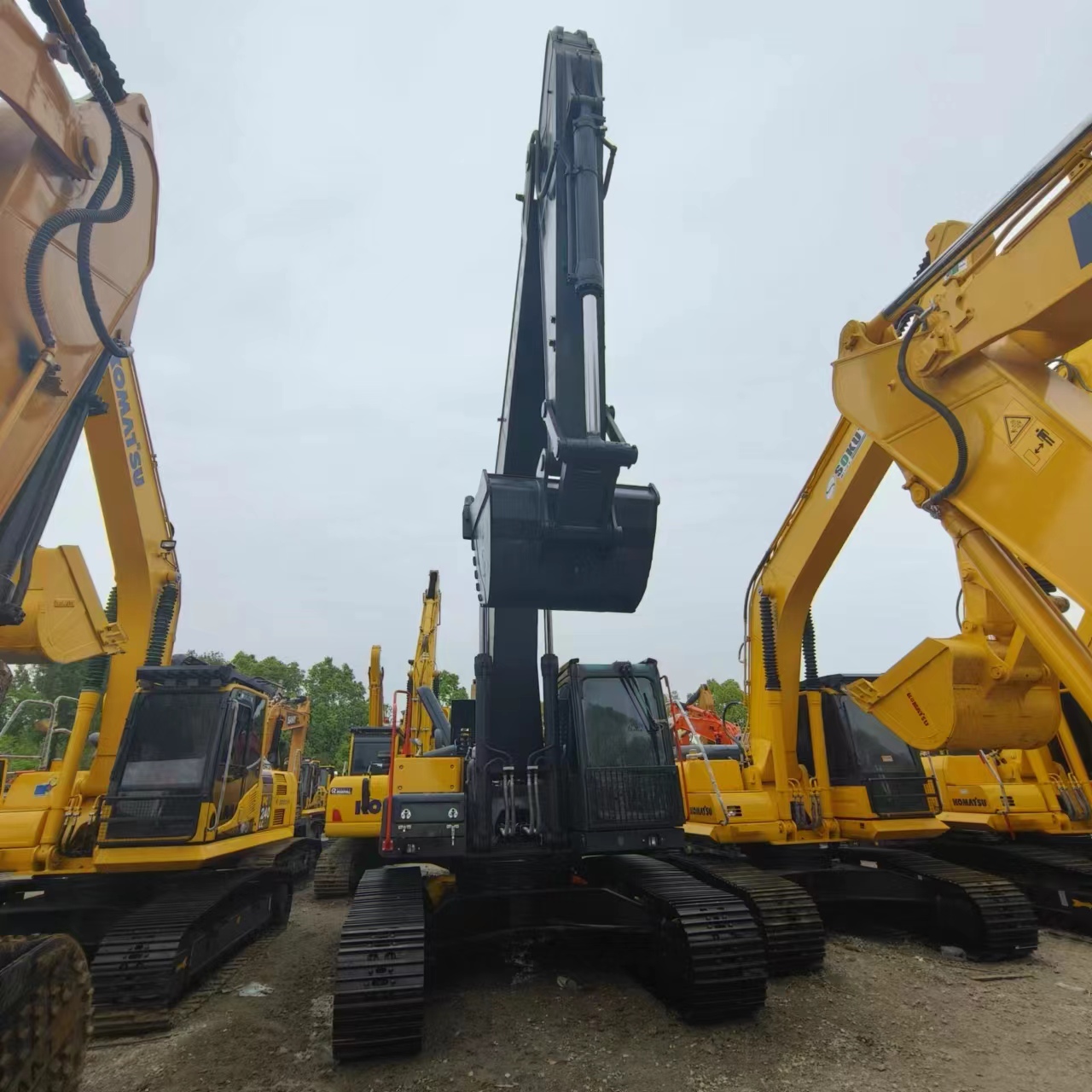 Escavadora de rastos VOLVO EC300: foto 3