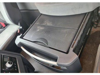 Cabine e interior RENAULT T