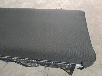 Cabine e interior de Caminhão VOLVO ŁÓŻKO GÓRNE LEŻANKA VOLVO FH 4: foto 2 Cabine e interior de Caminhão VOLVO ŁÓŻKO GÓRNE LEŻANKA VOLVO FH 4: foto 2