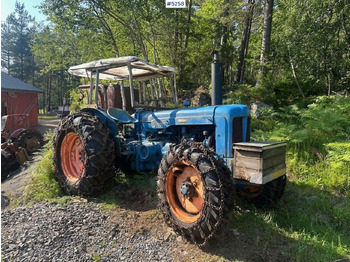 Trator FORDSON