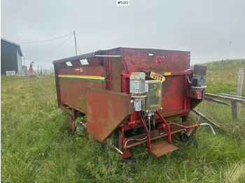 Máquina para produção de feno