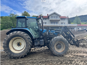 Trator NEW HOLLAND TM135