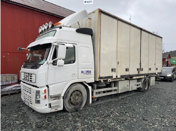 Caminhão furgão VOLVO FM9