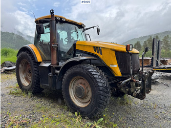 Trator JCB