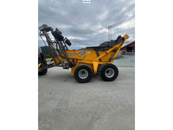 Maquina para lavrar a terra