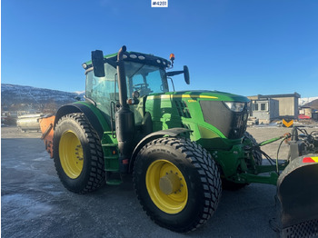 Trator JOHN DEERE 6195R