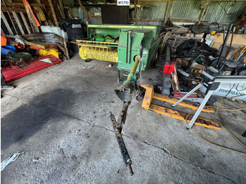 Locação de  John Deere 336 Square baler. John Deere 336 Square baler.: foto 2