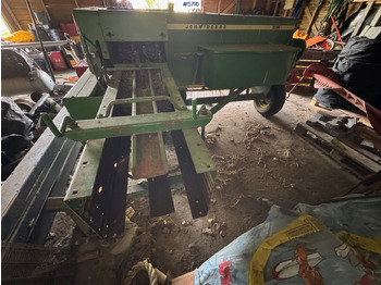 Locação de  John Deere 336 Square baler. John Deere 336 Square baler.: foto 5