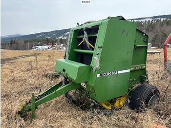 Locação de  John Deere 545 Round baler John Deere 545 Round baler: foto 1