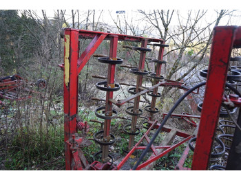 Maquina para lavrar a terra Väderstad harrow 3,4 M: foto 5