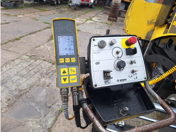 Acabadora Bomag Bf 300C-3: foto 5