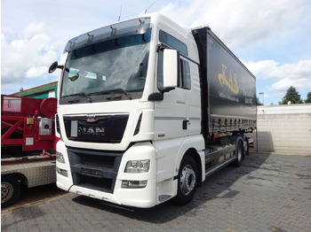 Caminhão transportador de contêineres/ Caixa móvel MAN TGX 26.440