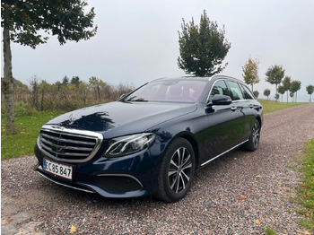 Carro perua MERCEDES-BENZ