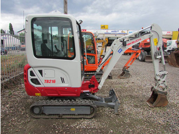 Mini escavadeira TAKEUCHI