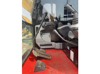 Mini escavadeira CAT 307: foto 2