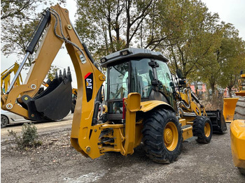 Retroescavadeira CATERPILLAR 420F
