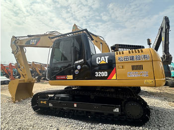 Escavadora de rastos CATERPILLAR 320D2