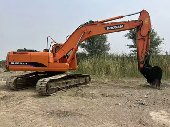 Escavadora de rastos DOOSAN DH225LC-7