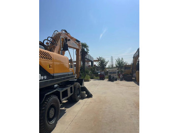 Escavadeira de rodas Hyundai 210W-9: foto 3 Escavadeira de rodas Hyundai 210W-9: foto 3