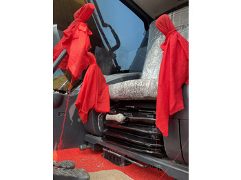 Escavadora de rastos Hyundai R220LC-9S: foto 4