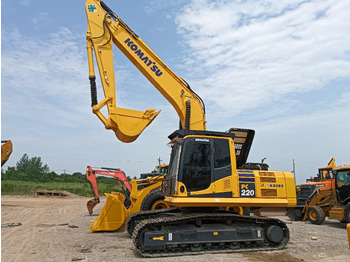 Escavadora de rastos KOMATSU PC200-8