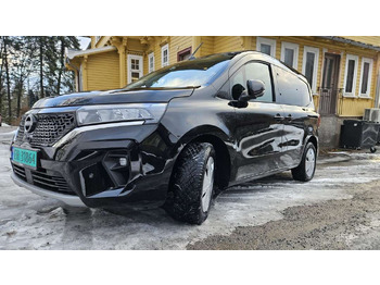 Automóvel NISSAN