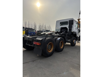 Tractor HOWO: foto 4