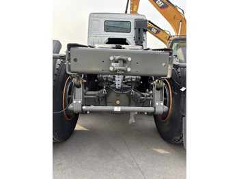 Tractor HOWO: foto 5