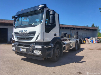 Caminhão com sistema de cabo IVECO Stralis