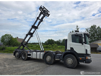 Caminhão com sistema de cabo SCANIA 124