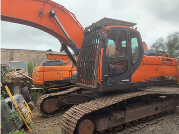 Escavadora de rastos DOOSAN DX260