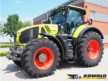 Trator CLAAS Axion 920
