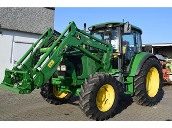 Trator JOHN DEERE 6220