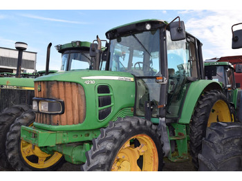 Trator JOHN DEERE 6230