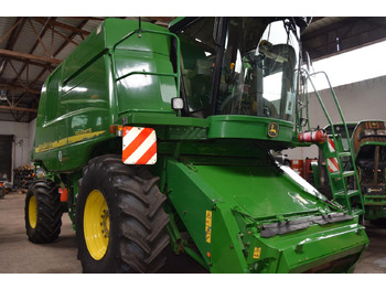 Ceifeira debulhadora JOHN DEERE 9640WTS