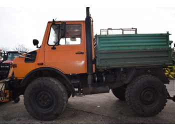 Trator Mercedes-Benz Unimog U 1200: foto 3