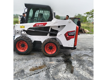 Locação de BOBCAT S550 BOBCAT S550: foto 3