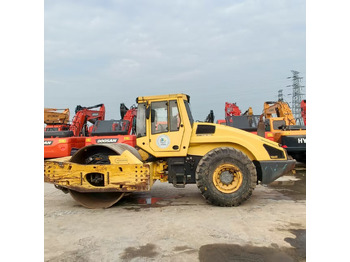 Compactador de asfalto BOMAG