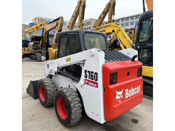 Mini carregadeira BOBCAT S160