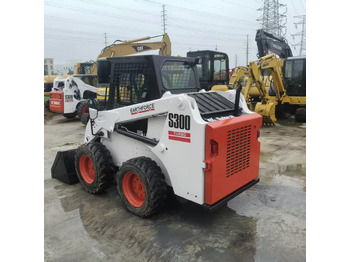 Mini carregadeira Bobcat S300: foto 2