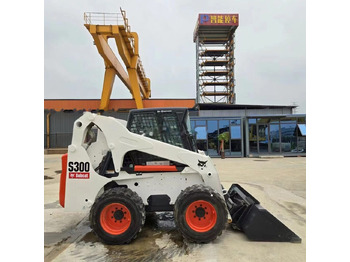 Mini carregadeira Bobcat S300: foto 2 Mini carregadeira Bobcat S300: foto 2