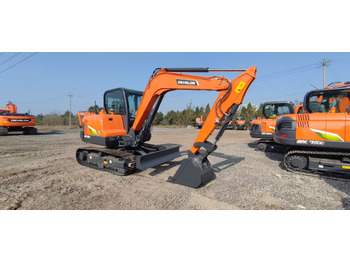 Mini escavadeira DOOSAN DX60