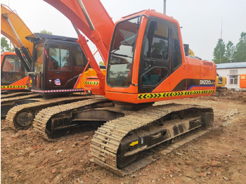 Escavadora de rastos DOOSAN DH220LC-7