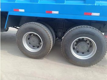 Caminhão basculante SINOTRUK HOWO