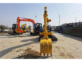 Mini escavadeira KOMATSU PC40MR: foto 3