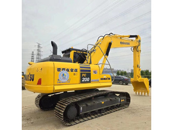 Escavadora de rastos Komatsu PC200-8: foto 2