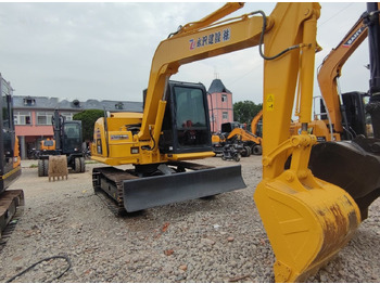 Mini escavadeira Komatsu PC70-8: foto 2